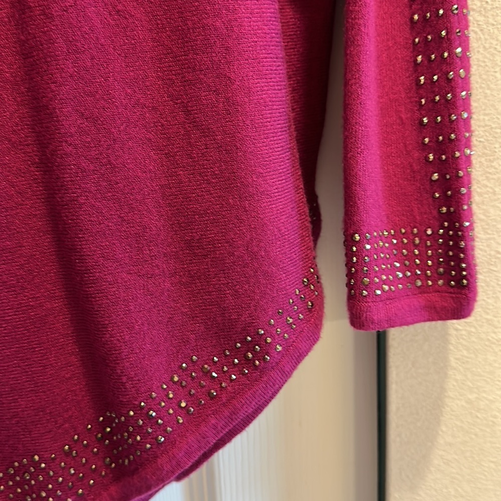 Sweater - Picture 3 of 6